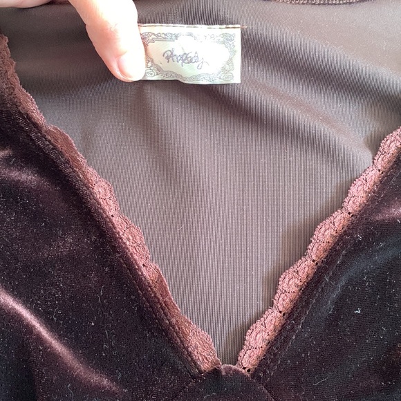 Deep brown velour tank with lace trim, size large - Picture 2 of 5